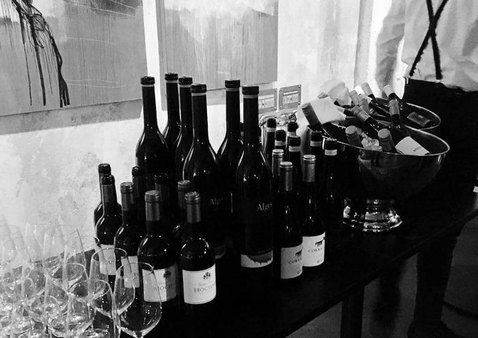 corporate_wine_tasting_11.jpg